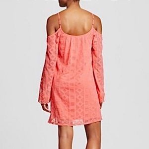Xhiliration Lace/Mesh Cold Shoulder Shift Dress